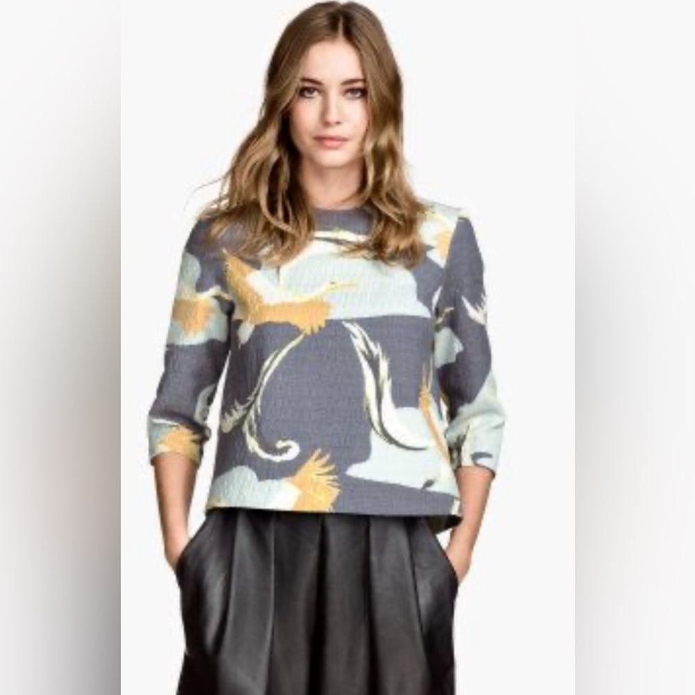 Bird Print Three Quarter Sleeve